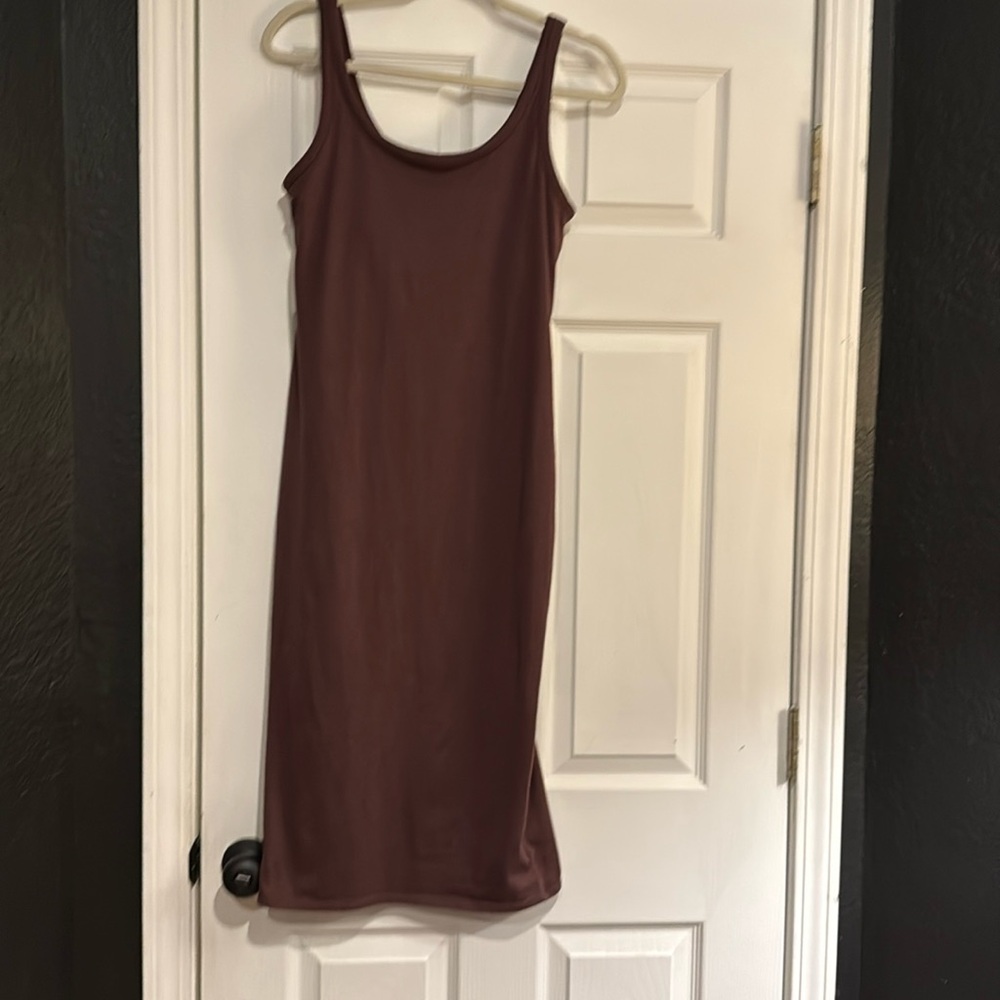 Vuori Halo Essential Dress